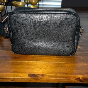 Black used Angela Roi shoulder bag